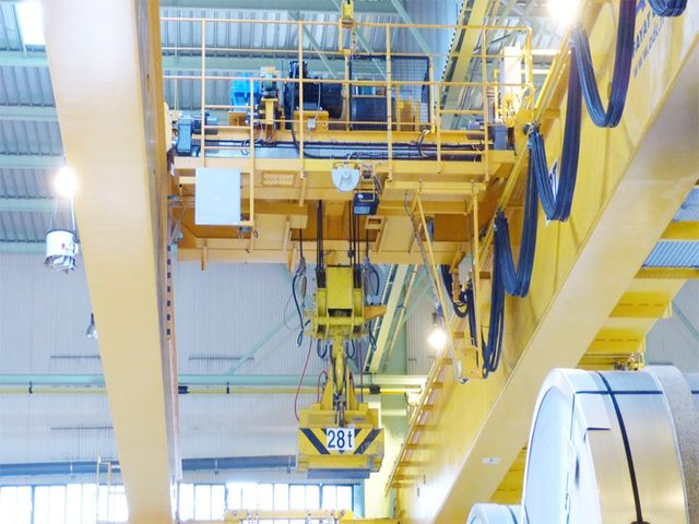 QP型抓斗、電磁兩用橋式起重機(jī)